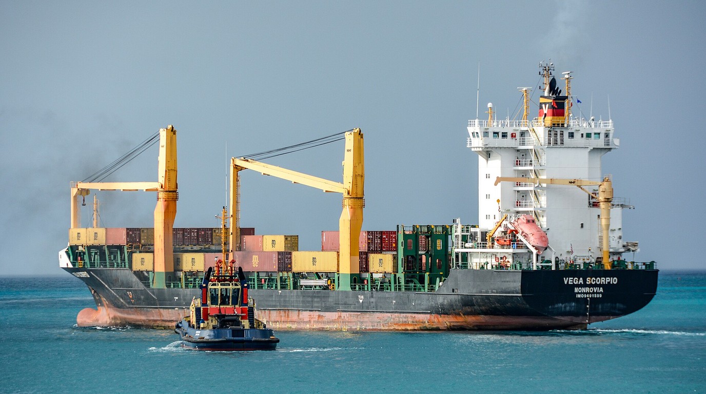 Assistance à la coordination avec armateurs, agents maritimes et opérateurs portuaires